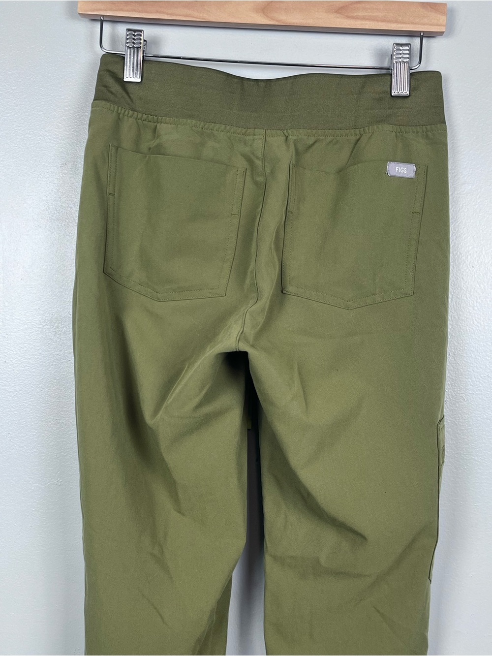 Figs Women's Zamora Jogger Scrub Pants in Olive W18SW2005 Size XXS; Uniform, ER - Picture 6 of 15